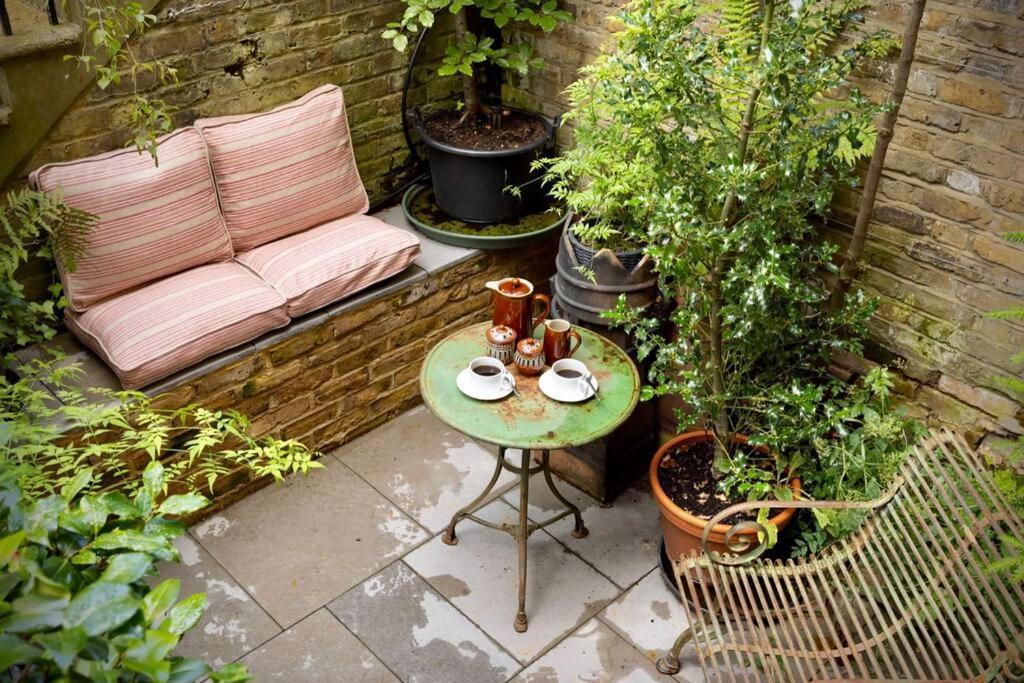 Kings Cross, Self-Contained House & Private Garden Villa Лондон Екстериор снимка